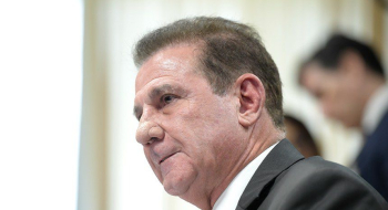 Caiado no PSD empareda Vanderlan e aponta em sinal fechado para a reeleição